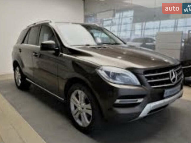 Коричневый Мерседес М-Класс, объемом двигателя 2.99 л и пробегом 110 тыс. км за 23000 $, фото 2 на Automoto.ua