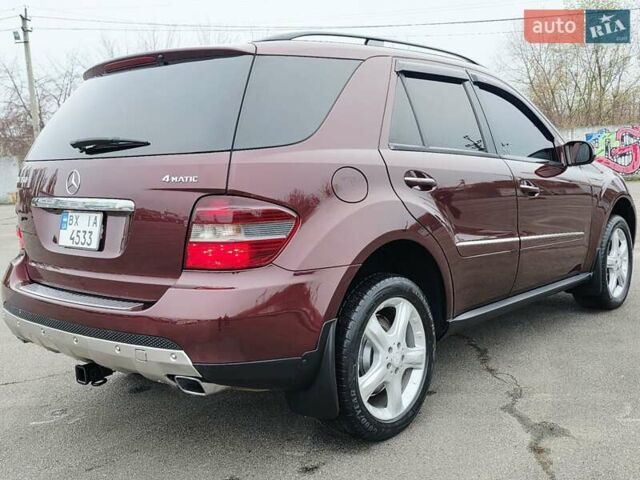 Красный Мерседес М-Класс, объемом двигателя 3.5 л и пробегом 266 тыс. км за 9333 $, фото 50 на Automoto.ua