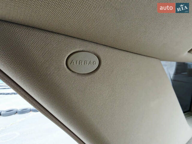 Красный Мерседес М-Класс, объемом двигателя 3.5 л и пробегом 266 тыс. км за 11499 $, фото 82 на Automoto.ua