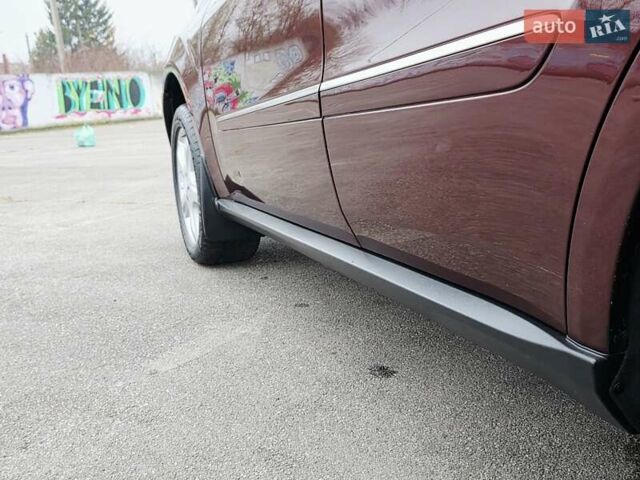 Красный Мерседес М-Класс, объемом двигателя 3.5 л и пробегом 266 тыс. км за 9333 $, фото 24 на Automoto.ua