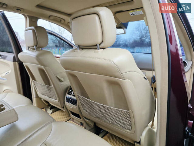 Красный Мерседес М-Класс, объемом двигателя 3.5 л и пробегом 266 тыс. км за 11499 $, фото 66 на Automoto.ua