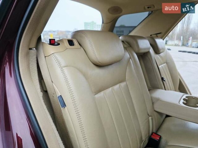 Красный Мерседес М-Класс, объемом двигателя 3.5 л и пробегом 266 тыс. км за 9333 $, фото 71 на Automoto.ua