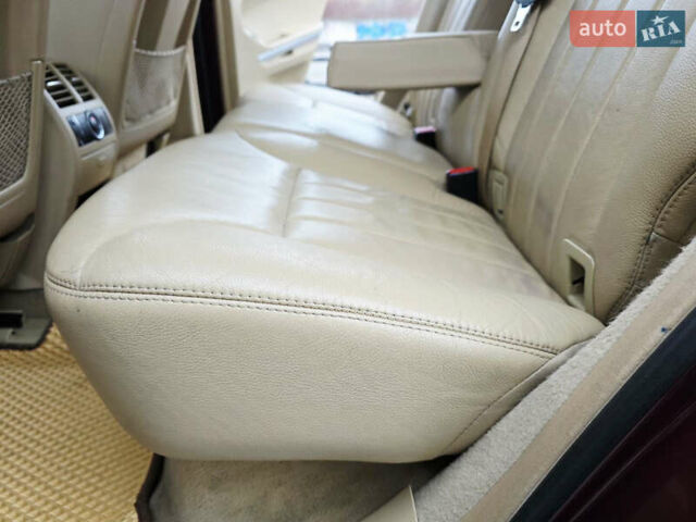 Красный Мерседес М-Класс, объемом двигателя 3.5 л и пробегом 266 тыс. км за 11499 $, фото 74 на Automoto.ua