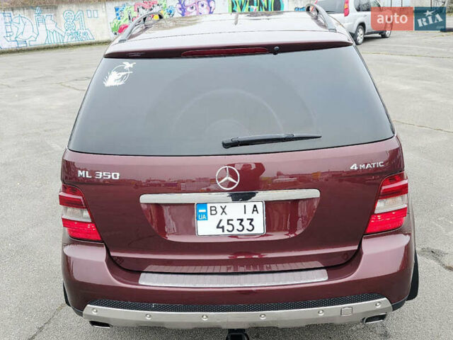 Красный Мерседес М-Класс, объемом двигателя 3.5 л и пробегом 266 тыс. км за 11499 $, фото 11 на Automoto.ua