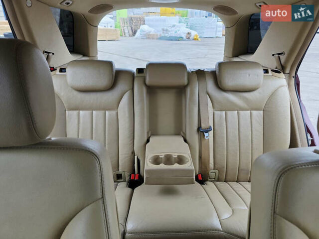 Красный Мерседес М-Класс, объемом двигателя 3.5 л и пробегом 266 тыс. км за 11499 $, фото 85 на Automoto.ua