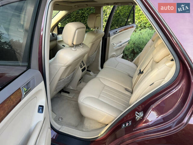 Красный Мерседес М-Класс, объемом двигателя 3.5 л и пробегом 175 тыс. км за 11500 $, фото 39 на Automoto.ua