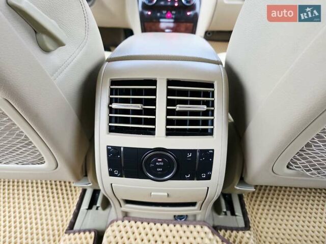 Красный Мерседес М-Класс, объемом двигателя 3.5 л и пробегом 266 тыс. км за 9333 $, фото 88 на Automoto.ua