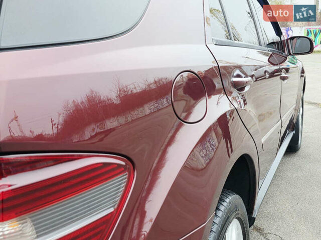 Красный Мерседес М-Класс, объемом двигателя 3.5 л и пробегом 266 тыс. км за 11499 $, фото 28 на Automoto.ua