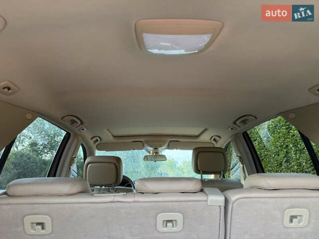 Красный Мерседес М-Класс, объемом двигателя 3.5 л и пробегом 175 тыс. км за 11500 $, фото 35 на Automoto.ua