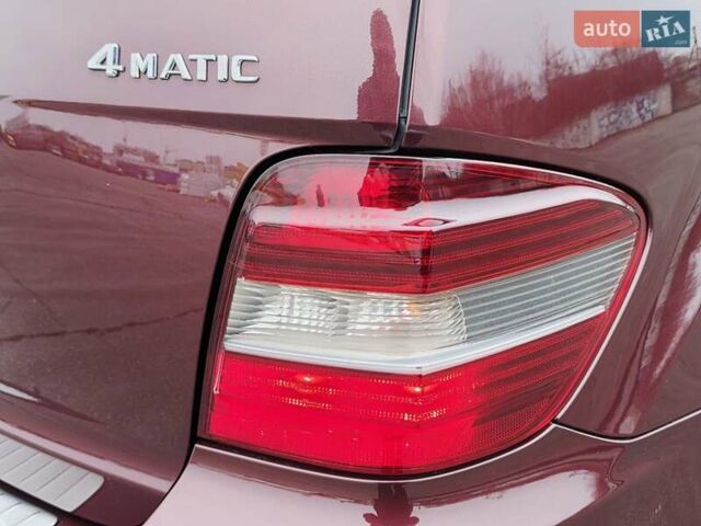 Красный Мерседес М-Класс, объемом двигателя 3.5 л и пробегом 266 тыс. км за 9333 $, фото 32 на Automoto.ua