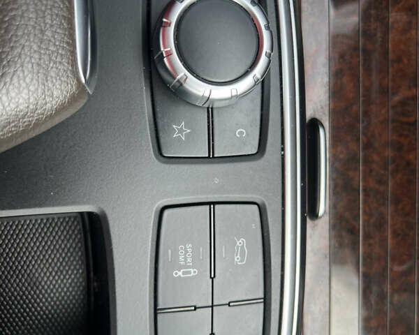 Червоний Мерседес М-Клас, об'ємом двигуна 3.5 л та пробігом 152 тис. км за 27900 $, фото 9 на Automoto.ua