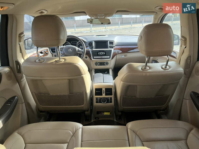 Червоний Мерседес М-Клас, об'ємом двигуна 3.5 л та пробігом 152 тис. км за 27900 $, фото 6 на Automoto.ua