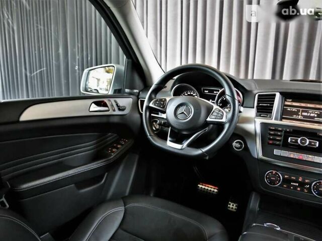 Мерседес М-Класс, объемом двигателя 2.1 л и пробегом 132 тыс. км за 25900 $, фото 13 на Automoto.ua