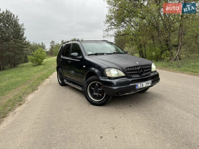 Мерседес М-Класс, объемом двигателя 3.2 л и пробегом 358 тыс. км за 3850 $, фото 1 на Automoto.ua