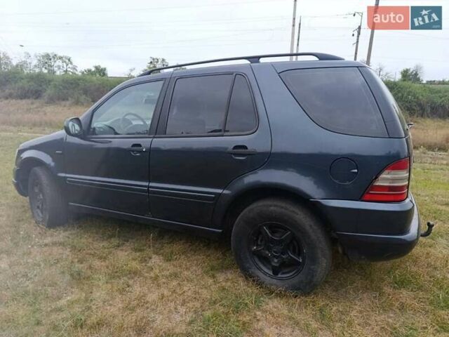 Мерседес М-Клас, об'ємом двигуна 0 л та пробігом 211 тис. км за 3545 $, фото 9 на Automoto.ua