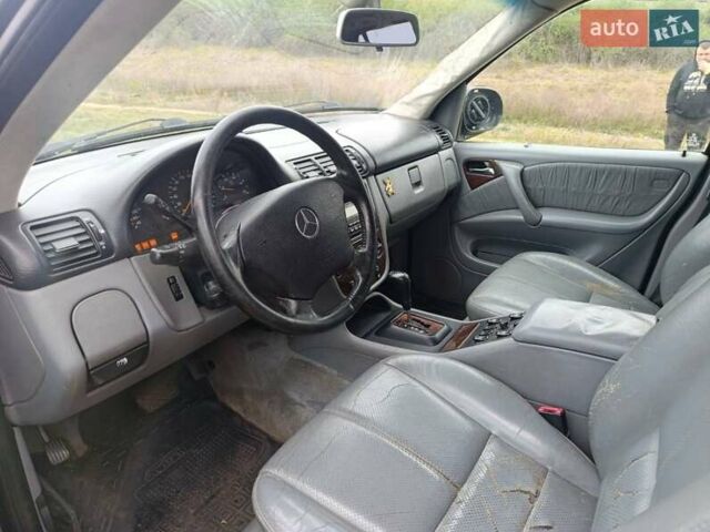 Мерседес М-Клас, об'ємом двигуна 0 л та пробігом 211 тис. км за 3545 $, фото 4 на Automoto.ua