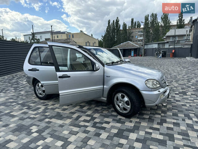 Мерседес М-Класс, объемом двигателя 2.7 л и пробегом 355 тыс. км за 5399 $, фото 2 на Automoto.ua