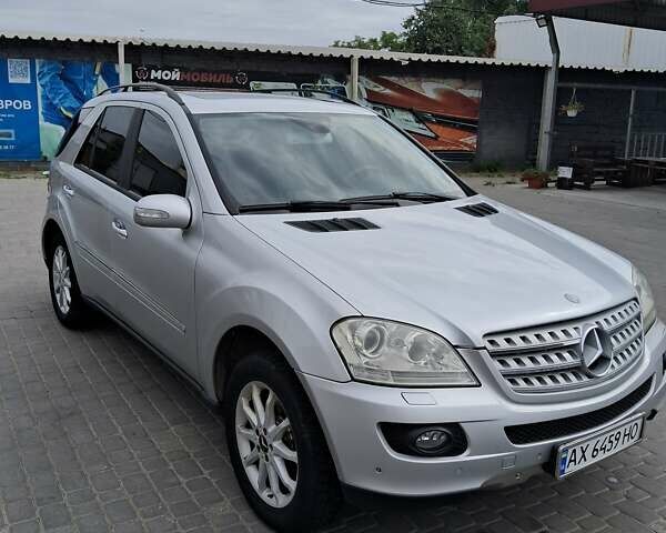 Мерседес М-Класс, объемом двигателя 2.99 л и пробегом 233 тыс. км за 10650 $, фото 1 на Automoto.ua