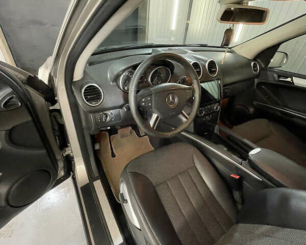 Мерседес М-Клас, об'ємом двигуна 3 л та пробігом 340 тис. км за 13000 $, фото 11 на Automoto.ua