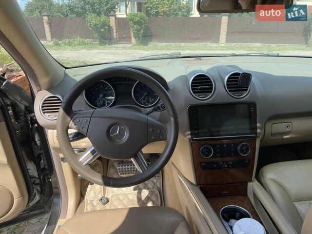Мерседес М-Класс, объемом двигателя 3.5 л и пробегом 300 тыс. км за 7200 $, фото 4 на Automoto.ua