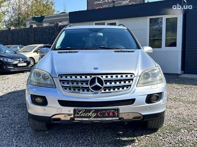 Мерседес М-Клас, об'ємом двигуна 3 л та пробігом 256 тис. км за 10700 $, фото 1 на Automoto.ua
