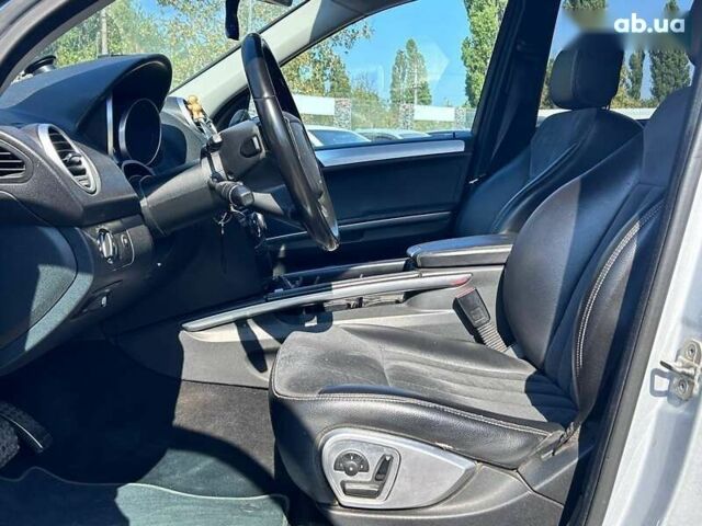 Мерседес М-Клас, об'ємом двигуна 3 л та пробігом 256 тис. км за 10700 $, фото 12 на Automoto.ua