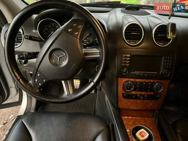 Мерседес М-Класс, объемом двигателя 3 л и пробегом 220 тыс. км за 13600 $, фото 9 на Automoto.ua