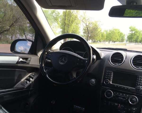 Мерседес М-Класс 2008 в Днепре (Днепропетровске) на Automoto.ua Мерседес М-Класс, объемом двигателя 6.21 л и пробегом 250 тыс. км за 17700 $, фото 3 на Automoto.ua