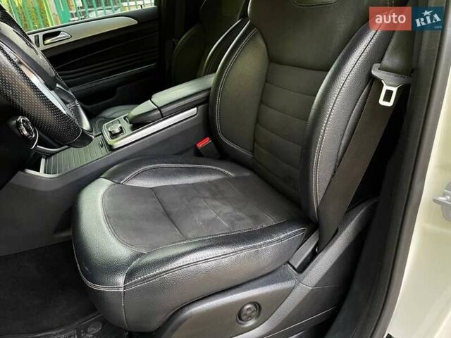 Мерседес М-Класс, объемом двигателя 2.2 л и пробегом 182 тыс. км за 20500 $, фото 19 на Automoto.ua