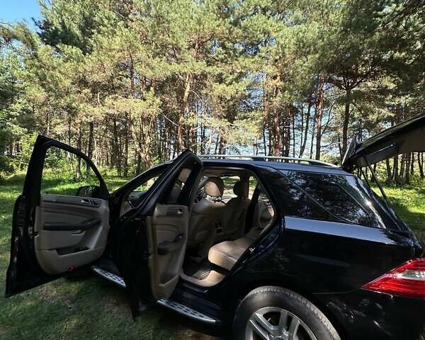 Мерседес М-Класс, объемом двигателя 3 л и пробегом 280 тыс. км за 19999 $, фото 46 на Automoto.ua