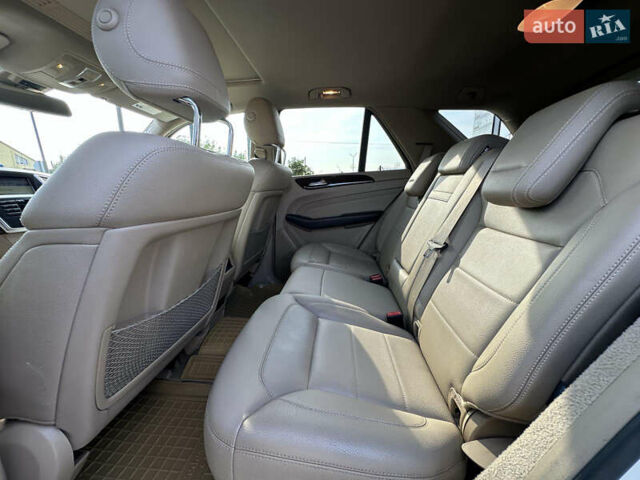 Мерседес М-Клас, об'ємом двигуна 2.99 л та пробігом 290 тис. км за 19500 $, фото 5 на Automoto.ua