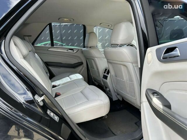 Мерседес М-Класс, объемом двигателя 2.1 л и пробегом 165 тыс. км за 18999 $, фото 21 на Automoto.ua