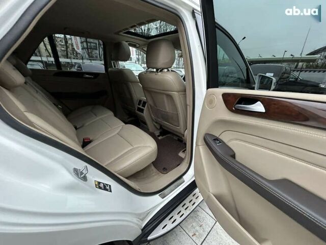 Мерседес М-Класс, объемом двигателя 4.7 л и пробегом 160 тыс. км за 17900 $, фото 20 на Automoto.ua