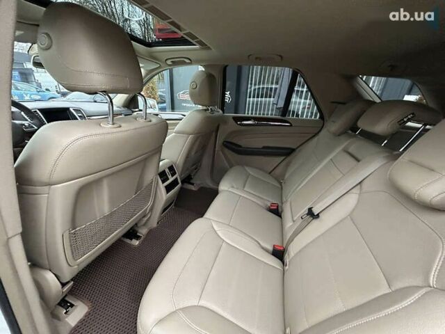 Мерседес М-Класс, объемом двигателя 4.7 л и пробегом 160 тыс. км за 17900 $, фото 18 на Automoto.ua