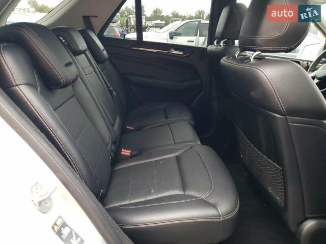 Мерседес М-Класс, объемом двигателя 2.99 л и пробегом 217 тыс. км за 3000 $, фото 9 на Automoto.ua