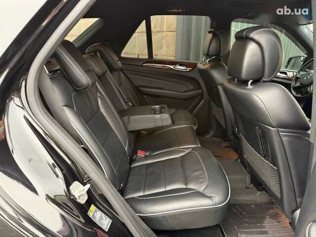 Мерседес М-Клас, об'ємом двигуна 3.5 л та пробігом 331 тис. км за 16950 $, фото 17 на Automoto.ua