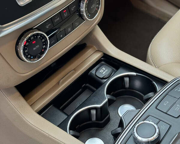 Мерседес М-Класс, объемом двигателя 3.5 л и пробегом 180 тыс. км за 18500 $, фото 12 на Automoto.ua