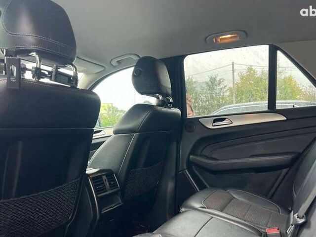 Мерседес М-Класс, объемом двигателя 2.1 л и пробегом 255 тыс. км за 18300 $, фото 23 на Automoto.ua