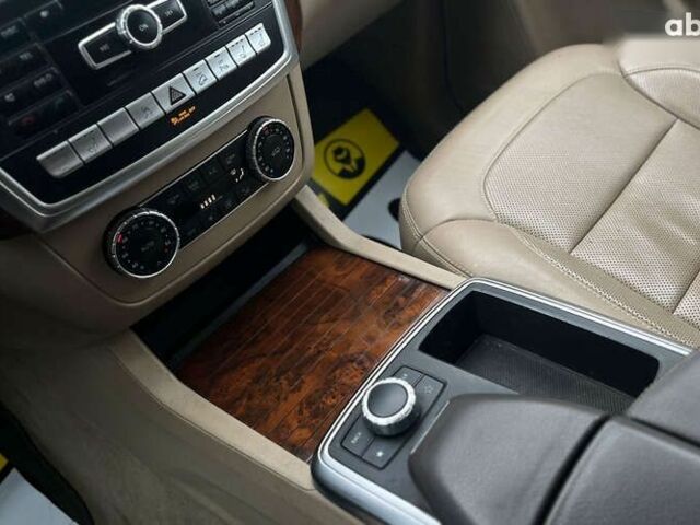 Мерседес М-Клас, об'ємом двигуна 3 л та пробігом 174 тис. км за 20590 $, фото 21 на Automoto.ua