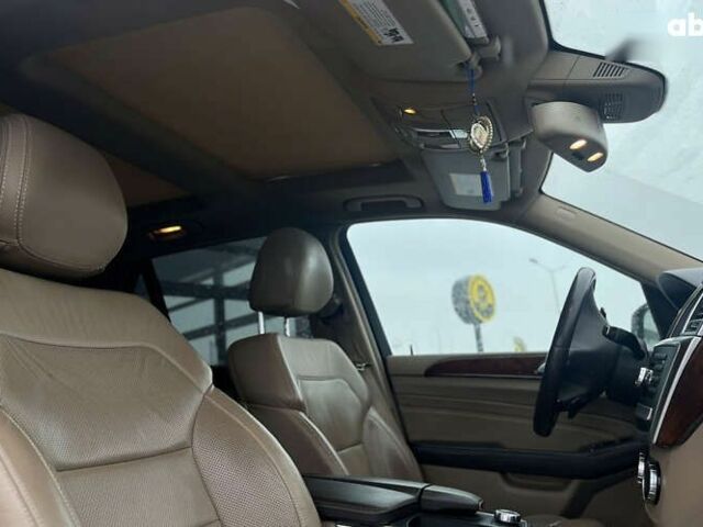 Мерседес М-Клас, об'ємом двигуна 3 л та пробігом 174 тис. км за 20590 $, фото 24 на Automoto.ua