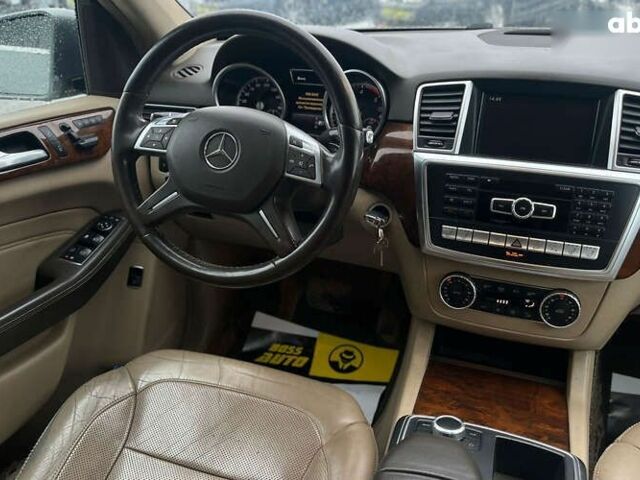 Мерседес М-Клас, об'ємом двигуна 3 л та пробігом 174 тис. км за 20590 $, фото 20 на Automoto.ua