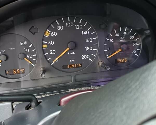 Серый Мерседес М-Класс, объемом двигателя 3.2 л и пробегом 390 тыс. км за 5500 $, фото 5 на Automoto.ua