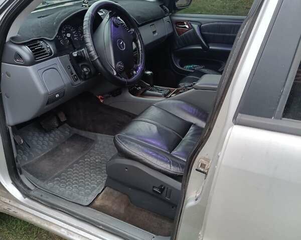 Серый Мерседес М-Класс, объемом двигателя 3.2 л и пробегом 390 тыс. км за 5500 $, фото 6 на Automoto.ua