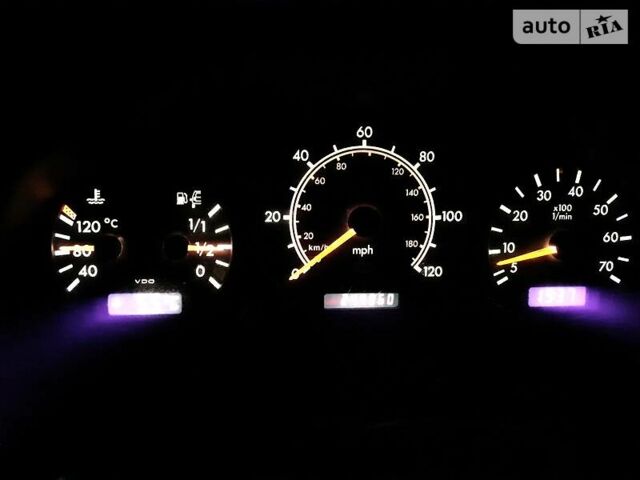 Серый Мерседес М-Класс, объемом двигателя 3.2 л и пробегом 399 тыс. км за 5200 $, фото 19 на Automoto.ua