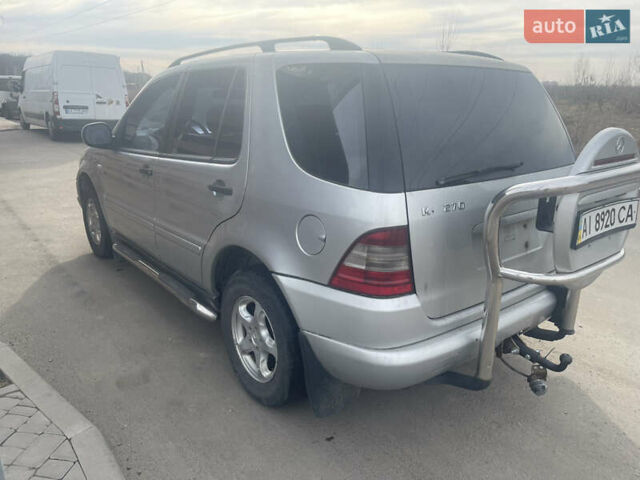 Серый Мерседес М-Класс, объемом двигателя 2.7 л и пробегом 100 тыс. км за 5900 $, фото 2 на Automoto.ua