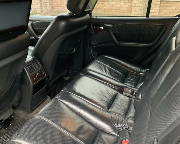 Сірий Мерседес М-Клас, об'ємом двигуна 4.97 л та пробігом 280 тис. км за 6800 $, фото 14 на Automoto.ua