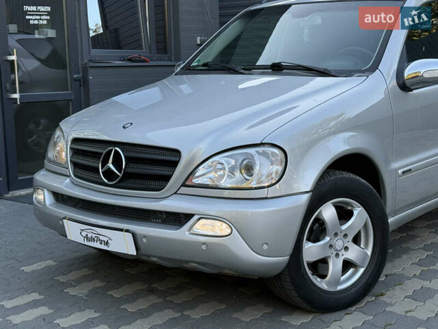 Серый Мерседес М-Класс, объемом двигателя 2.7 л и пробегом 389 тыс. км за 8250 $, фото 13 на Automoto.ua