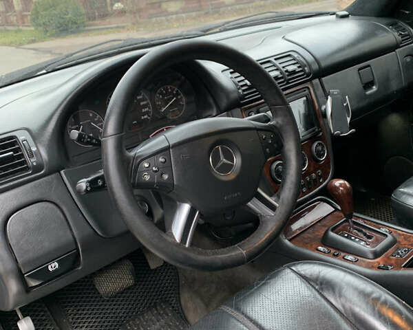 Сірий Мерседес М-Клас, об'ємом двигуна 4.97 л та пробігом 280 тис. км за 6800 $, фото 12 на Automoto.ua