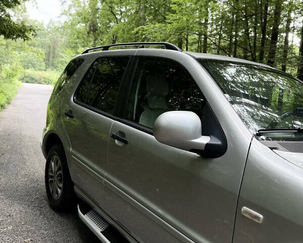 Сірий Мерседес М-Клас, об'ємом двигуна 3.2 л та пробігом 337 тис. км за 10000 $, фото 2 на Automoto.ua