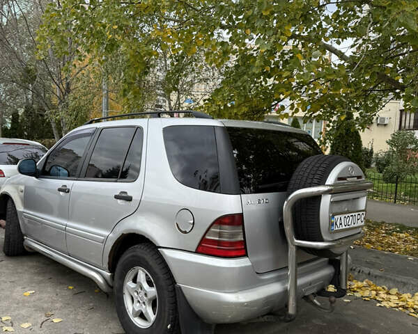 Серый Мерседес М-Класс, объемом двигателя 2.66 л и пробегом 385 тыс. км за 4500 $, фото 9 на Automoto.ua